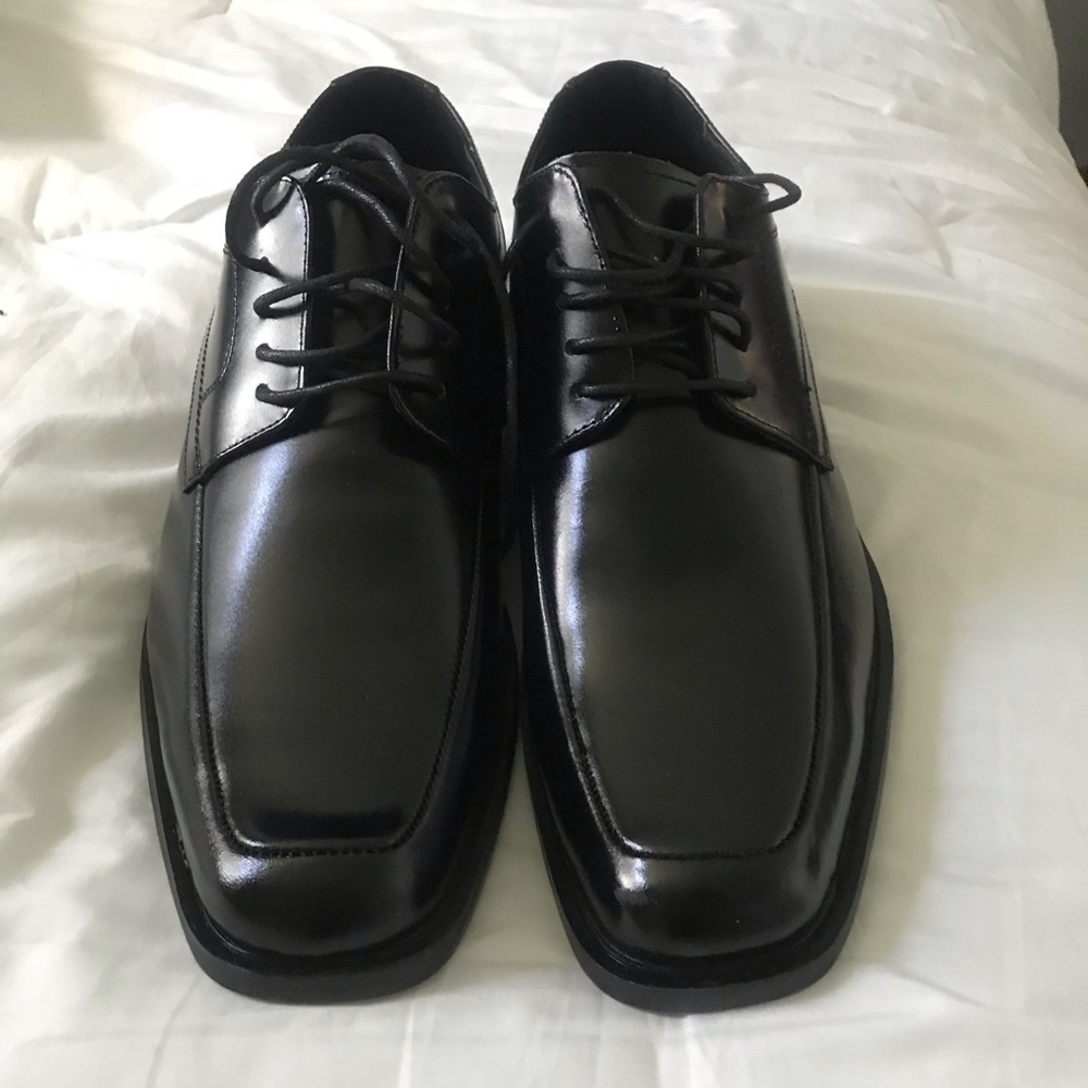 Men’s Black Dress Shoes